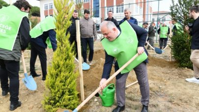 Fidanlar toprakla buluştu