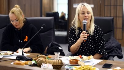 Bağcılar Belediyesi kadına şiddete dikkat çekti