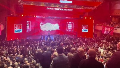 CHP'nin İkinci Yüzyıla Çağrı toplantısında salon doldu taştı