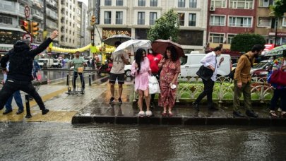 İstanbul için Meteoroloji'den yağmur uyarısı! İstanbullular dikkat!