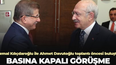 Kemal Kılıçdaroğlu ile Ahmet Davutoğlu toplantı öncesi buluştu