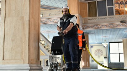 İbadethaneler Ramazan'a hazır