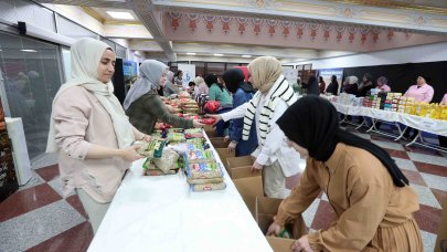 Depremzedeler  için gıda kolisi