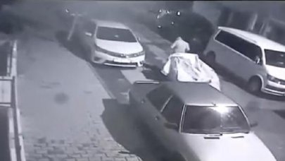 Sultangazi'de yaşanan hırsızlıklar güvenlik kamerasında