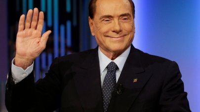 Eski İtalya Başbakanı Berlusconi hastaneye kaldırıldı