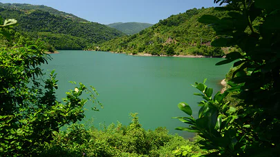 Tek Perdelik Bir Oyun: Su, Su Gibi Akıp Gitti