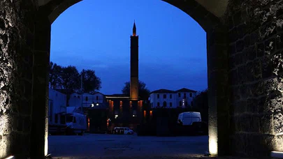 Diyarbakır'ın tarihi 'Küpeli Kapısı' 6 yıl sonra restorasyonla geçişlere açıldı