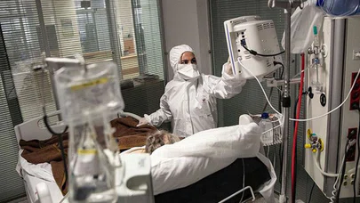 Türkiye'nin ilk pandemi hastanelerinden Tuzla Devlet Hastanesi'nde yüzler gülüyor