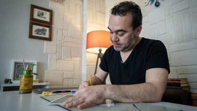 Kağıt oyma sanatçısı Sinan Kanmaz, alanında ustalar yetiştirmeyi amaçlıyor