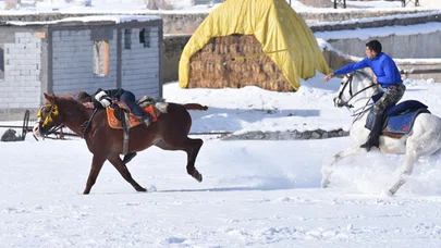 Karda cirit "kış kenti"nin vazgeçilmez eğlencesi olmayı sürdürüyor