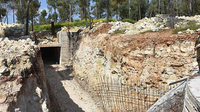 Afrin'de Bin Teröristi Alacak Yer Altı Karargahı Bulundu