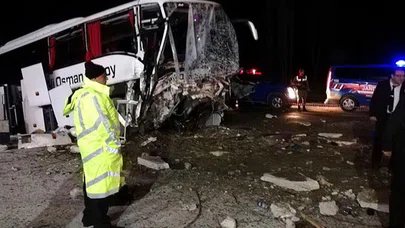 Yoldan Çıkan Otobüs İstinat Duvarına Çarptı