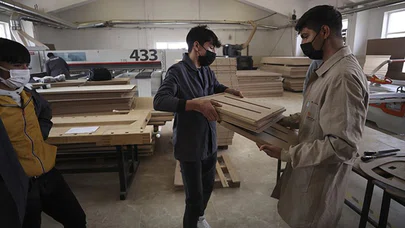 Meslek liseliler mezun olmadan mobilya sektörünün aranan elemanı oluyor