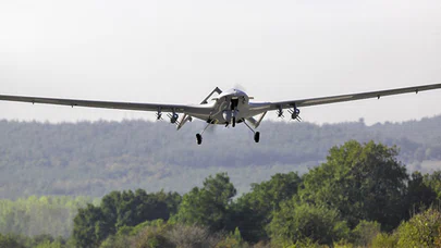 Milli SİHA Bayraktar TB2 300 bin uçuş saatini tamamladı