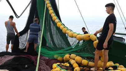 Kapaklı köyü sakinleri dededen toruna 150 yıldır balıkçılıkla geçiniyor