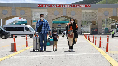 Van'daki Kapıköy Gümrük Kapısı 14 ay sonra açıldı