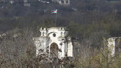 Karabağ'ın meşhur mimarı Karabaği'nin Fuzuli'deki camisinden sadece minare kaidesi ka