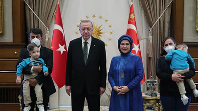 Cumhurbaşkanı Erdoğan siyam ikizleri Derman ve Yiğit'i kabul etti