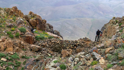 Van'da Urartulara ait en yüksek rakımdaki kale kalıntısına ulaşıldı