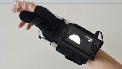 Uludağ Üniversitesinde kısmi felçli hastalar için "mobil el dış iskeleti" geliştirildi