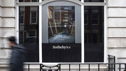 Londra'da İslam sanatının nadir eserleri milyonlarca sterline alıcı buldu