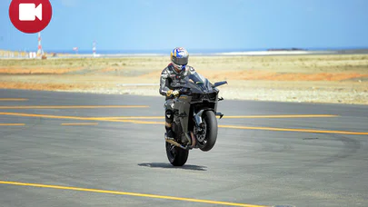 Kenan Sofuoğlu F-16 Uçağıyla Yarıştı