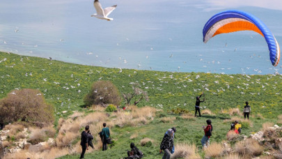 Van Gölü'ndeki Çarpanak Adası fotoğraf tutkunlarını ağırladı