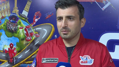 TEKNOFEST Yönetim Kurulu Başkanı Bayraktar "TEKNOFEST kuşağı"nı ve festivali anlattı