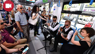 Tramvayda Müzikle Yolculuk Keyfi