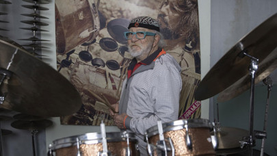 Caz Müzisyeni Okay Temiz: Yaptığım şeyler alkış alayım diye değil