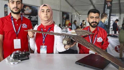 Ağrılı öğrencilerin atmacası TEKNOFEST'te havalandı