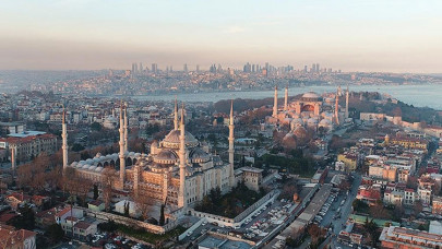 Çifte ezan geleneği Ayasofya ve Sultanahmet'te yaşatılıyor