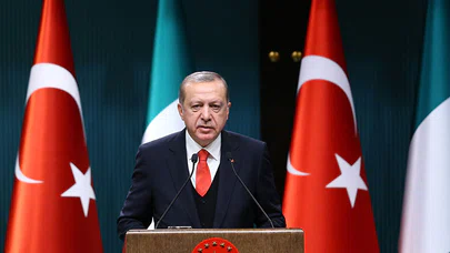 Cumhurbaşkanı Erdoğan: Üç belediye başkanımız istifa hazırlığı içinde