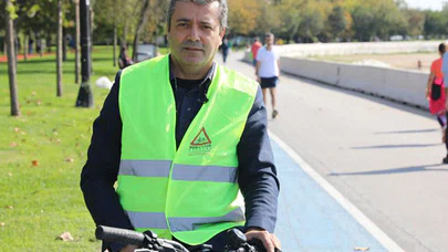 Bisiklette can güvenliği için gündüz farı uyarısı