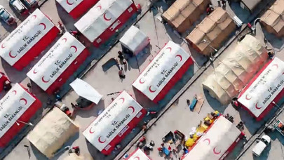 Sağlık Bakanı Koca'dan deprem bölgesindeki UMKE ve 112 Acil ekipleriyle ilgili paylaşım