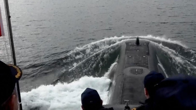 MSB Deniz Kuvvetleri Komutanlığının denizaltı operasyonu tatbikatı görüntülerini paylaştı