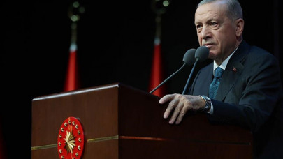 "Önceliklerimizin en başında Türkiye'yi darbe anayasasından kurtarmak var"