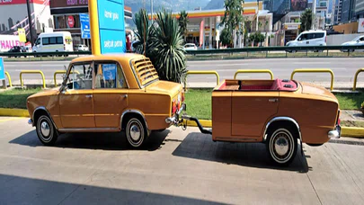 Klasik Otomobilini Öyle Bir Hale Getirdi Ki...