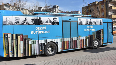 Gezici Kütüphaneler depremzedelere destek için yollarda