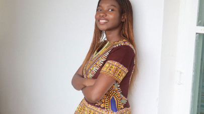 "Afrika Yıldızı" olarak tanınan Mozambikli içerik üreticisi Nalia, Afrika'yı Türkçe a