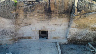 Frigya'daki kurtarma kazısında 'Maltaş Tapınağı' gün yüzüne çıktı