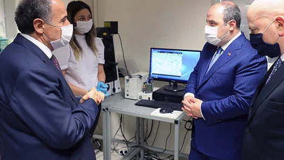 Bakan Varank Kovid-19'a karşı aşı ve ilaç geliştirme çalışmalarını yerinde inceledi