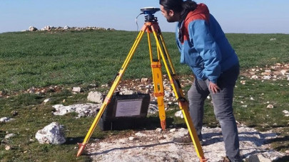 Deprem bölgesinde yer kabuğunu inceleyen bilim insanından "tahribat" değerlendirmesi