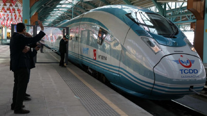 Tren gar ve istasyonlarında ücretsiz internet dönemi