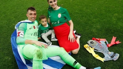 Muslera'nın Ailesi Kim? Kız Kardeşi Var Mı, Adı Ne? Instagram Hesabı Var Mı? Evli Mi, Ne İş Yapıyor?