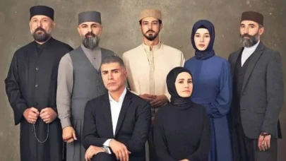 Kızıl Goncalar, Altın Kelebek Ödülleri'ne Damgasını Vurdu! Mert Yazıcıoğlu, Ömür Atay ve Şükrü Necati Şahin Büyük Ödülleri Topladı