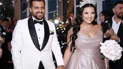 Tuğçe Kandemir Anne Oldu! Bebeği Demir'i Kucakladı