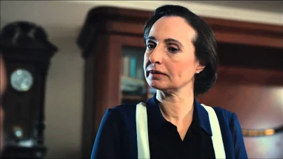 Yalı Çapkını Çiçek Kimdir? Gerçek Adı, Sevgilisi, Kaç Yaşında, Nereli, Instagram Hesabı