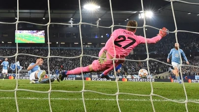 Malmö'nin Kaleci Krizi! Galatasaray Maçında 17 Yaşındaki Joakim Persson Görev Alacak