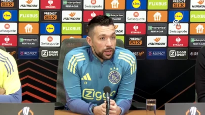 Ajax-Galatasaray Maçı Sonrası Farioli'den İlginç Yorum! Şut Sayısı Değil, Kalite Kazandırır!